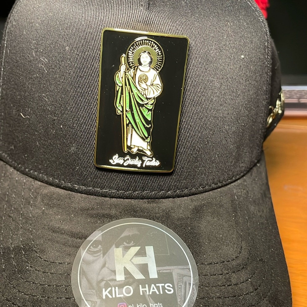Hat-kilo san judita hat brand new